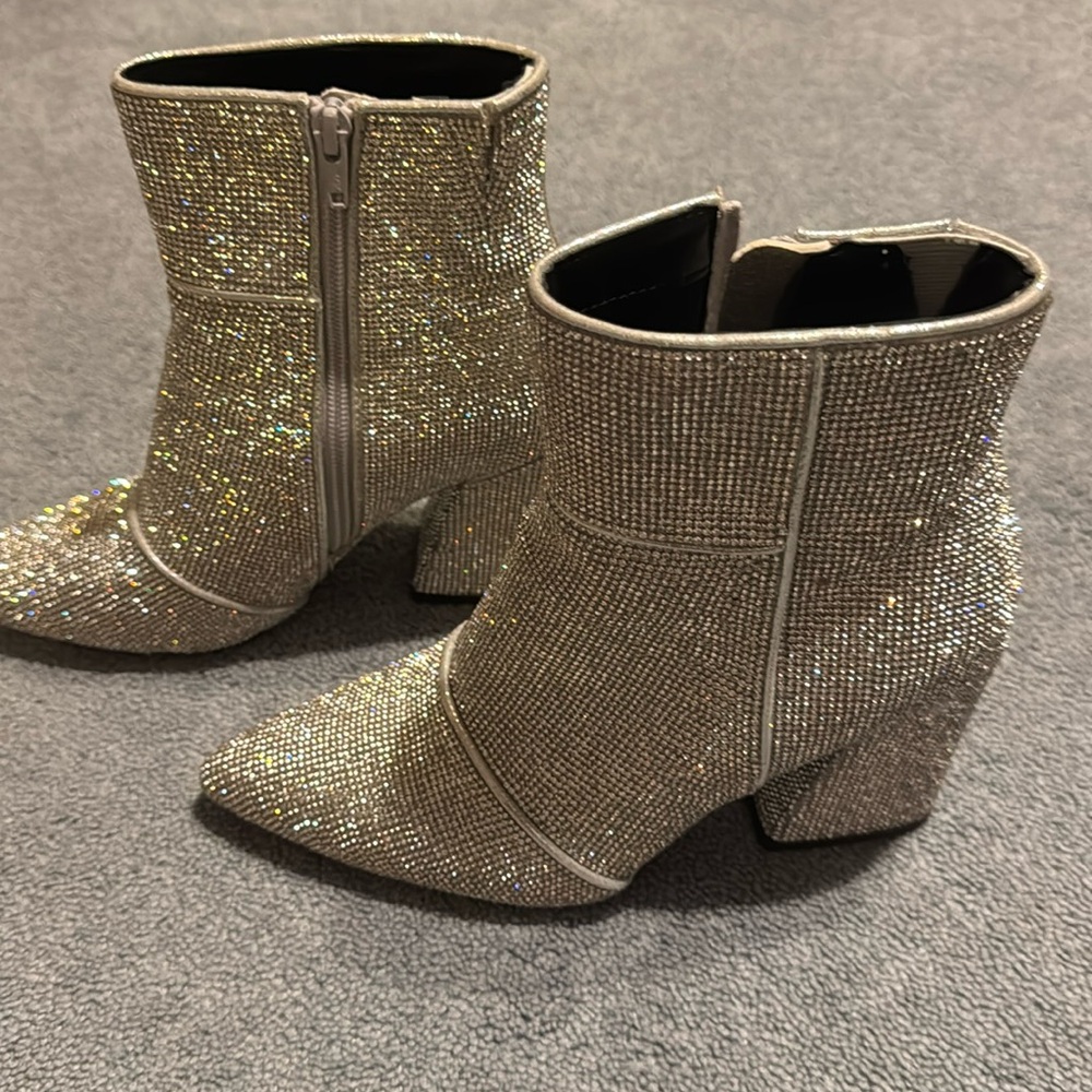 Fun heeled boots for parties or work!